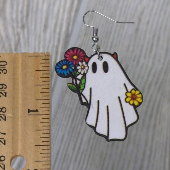 Halloween Spooky Ghost with Flowers Wire Dangle Earrings White 1.5" - Picture 4 of 4